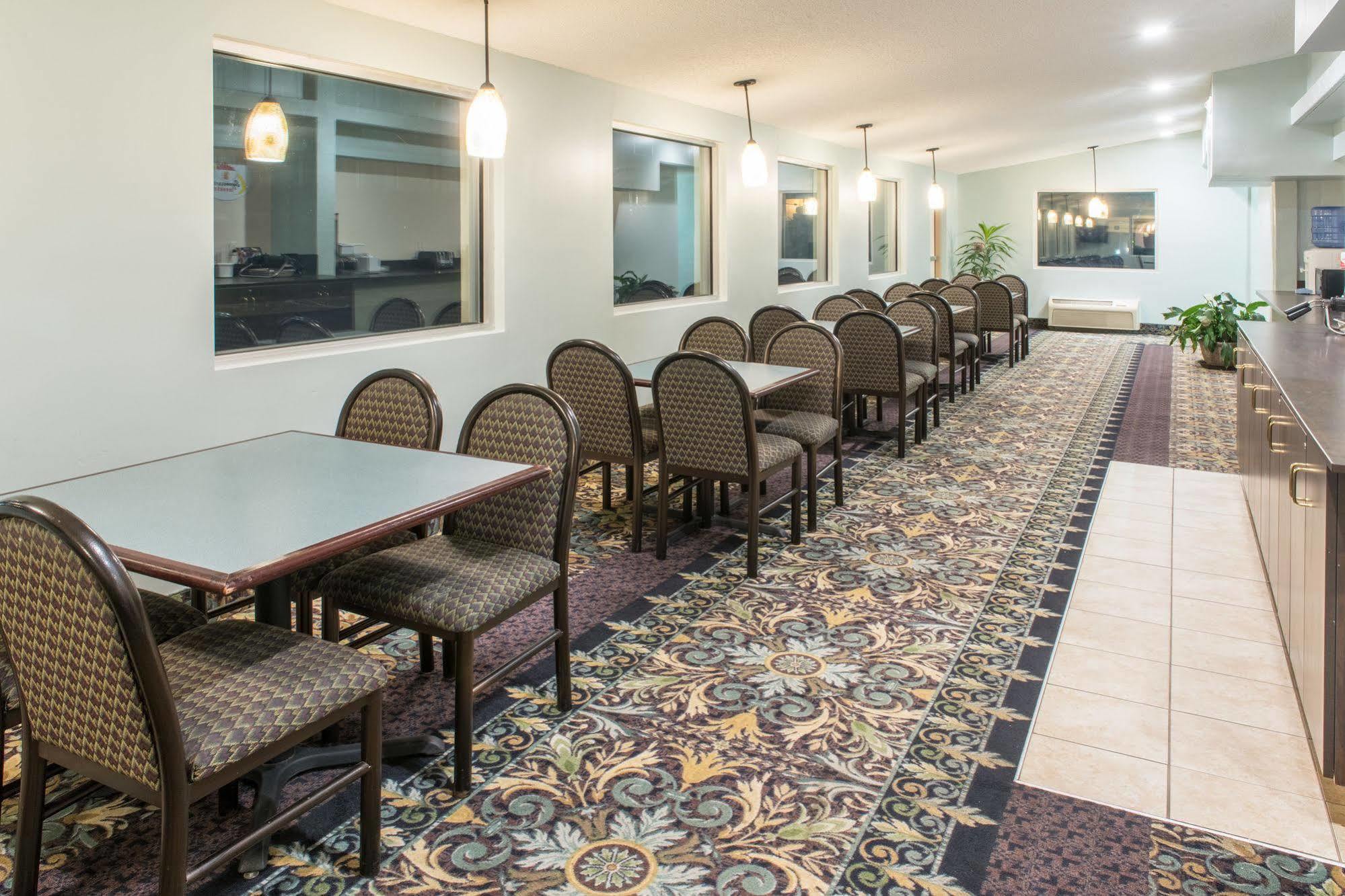 ซูเปอร์ 8 บาย วินด์แฮม ฮัมบูร์ก Hotel แฮมเบิร์ก ภายนอก รูปภาพ